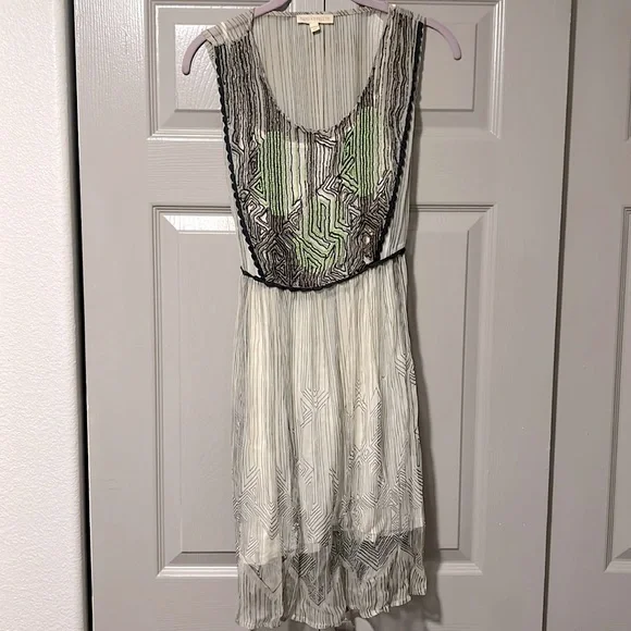 anthropologie white beaded dress Izzie White Beaded Mini Dress - XS Size - Women's Dresses
